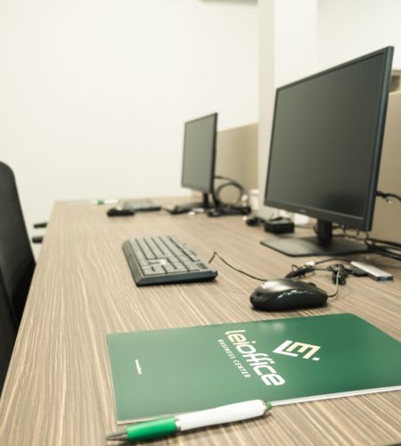 Home - 6 - Lei Office - Business Center Lei Office - Postazione